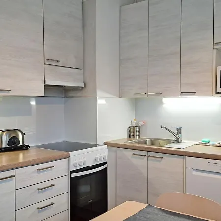 Kotimaailma - Parvekkeellinen Keskustakolmio - Rongankatu