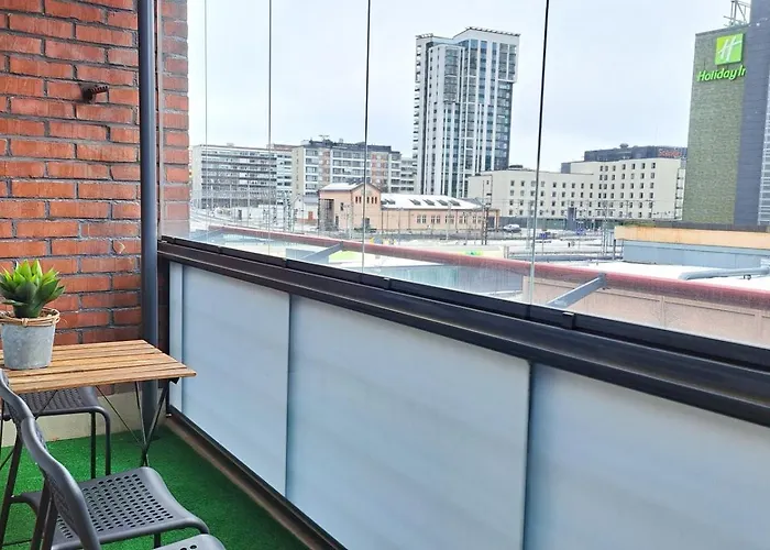 Kotimaailma - Parvekkeellinen Keskustakolmio - Rongankatu Appartement